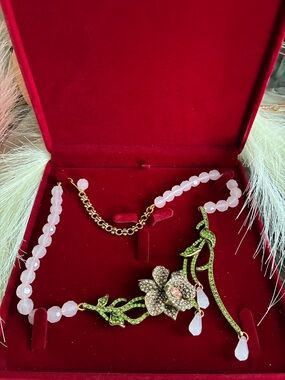 Delicate Rose Quartz & Green Crystal Floral Necklace - Unbranded